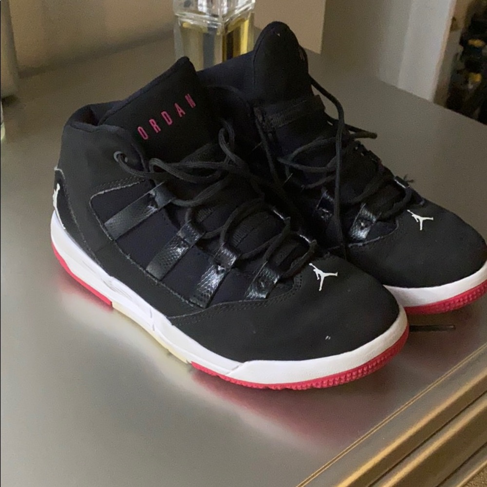 Jordan girls sneakers size 2y